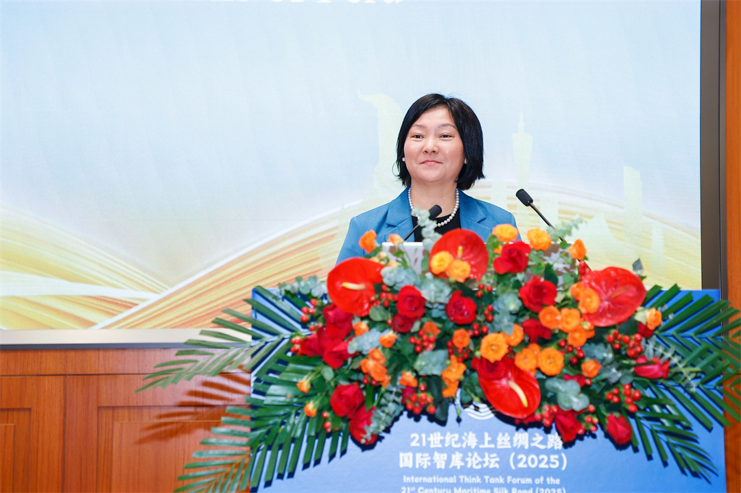 10.李青.jpg 伟德bv国际体育