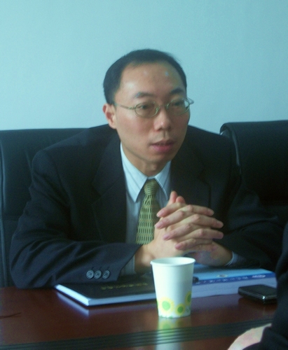 郭桂杭副院长介绍商英办学情况