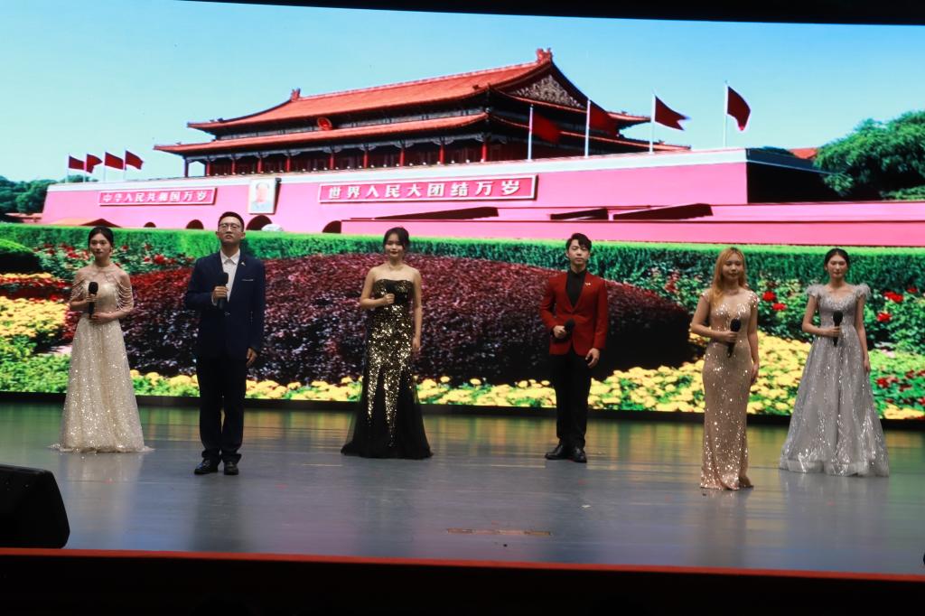 IMG_6022.jpg 伟德bv国际体育