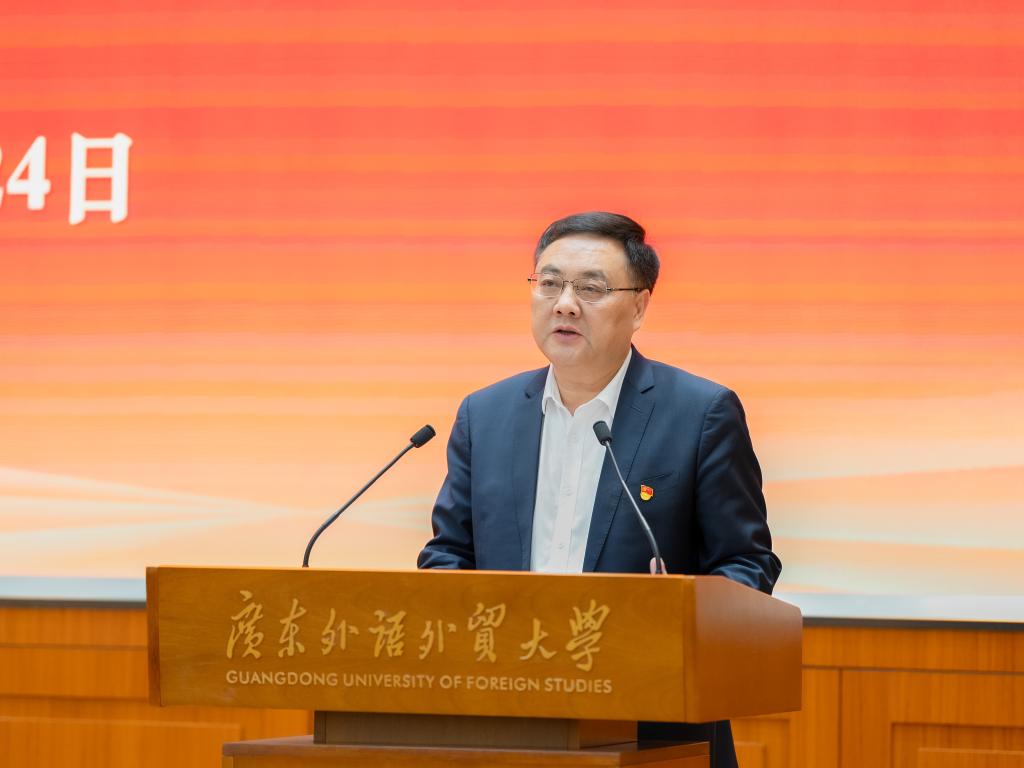 石佑启讲话.jpg 伟德bv国际体育