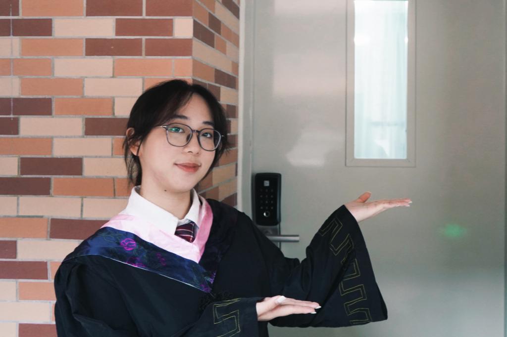 袁筝 个人照.jpg 伟德bv国际体育