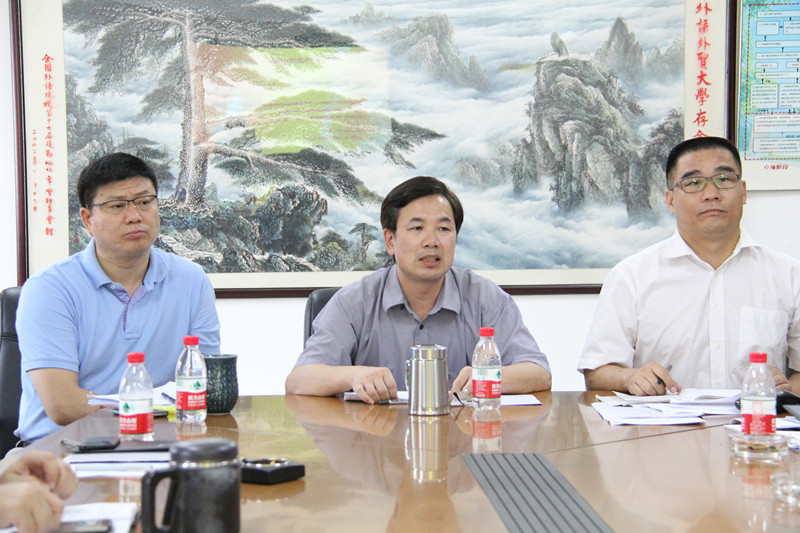 校党委常委、副校长出席动员会 校党委常委、副校长出席动员会
