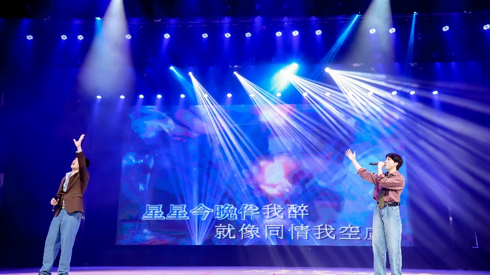 image014.jpg 伟德bv国际体育