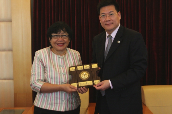 伟德bv国际体育