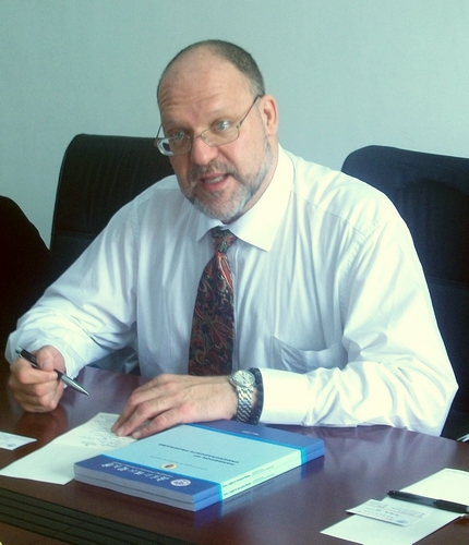 Arthur Coren院长表达合作意向