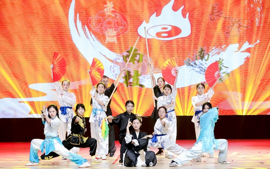 a237b58f1983a83ca7f34dade43d6408_334CFA780C2EDEF931AF163520DEF92A.jpg 伟德bv国际体育