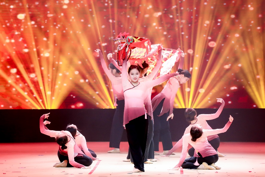 image012.jpg 伟德bv国际体育