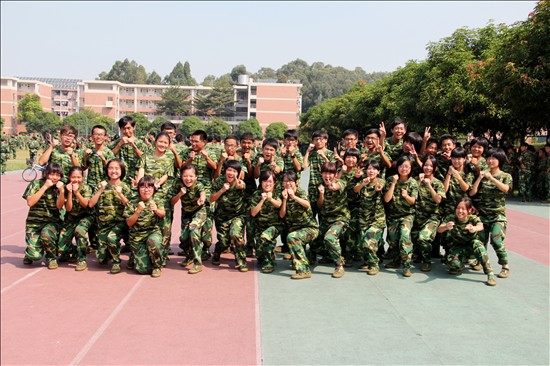 军训结束了，精彩的大学生活却才刚刚开始