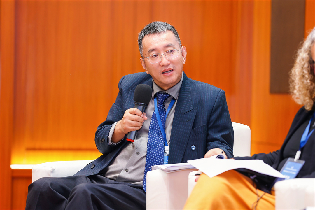 19.李形.jpg 伟德bv国际体育