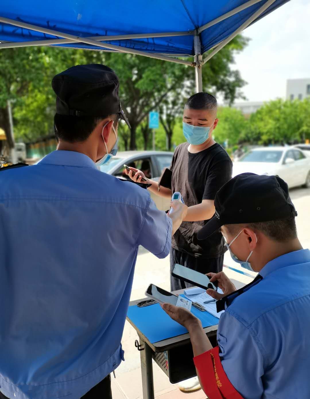 1286913853.jpg 伟德bv国际体育