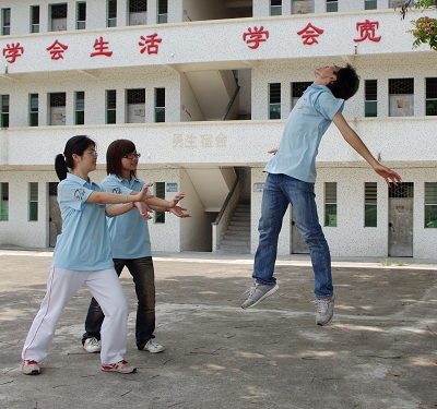 看我的冲击波!