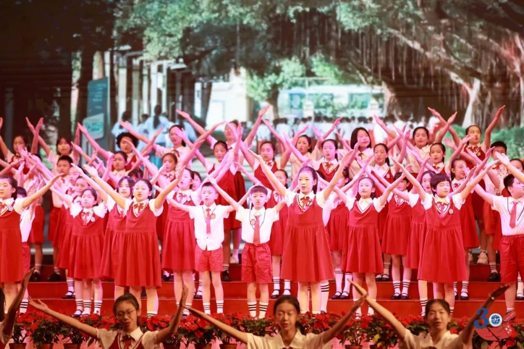 表演4.jpg 伟德bv国际体育