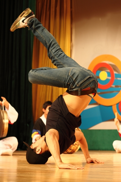 伟德bv国际体育