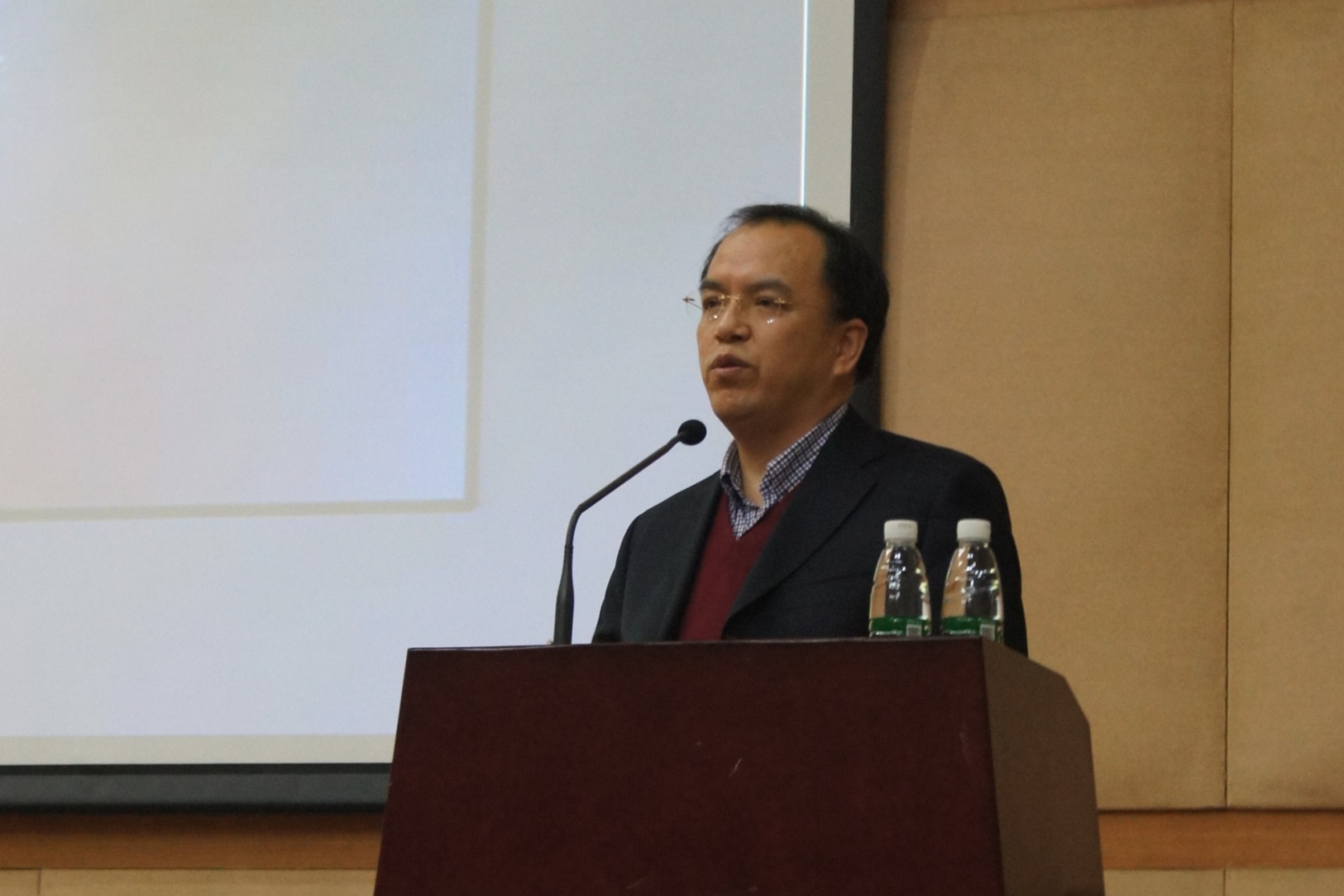 伟德bv国际体育