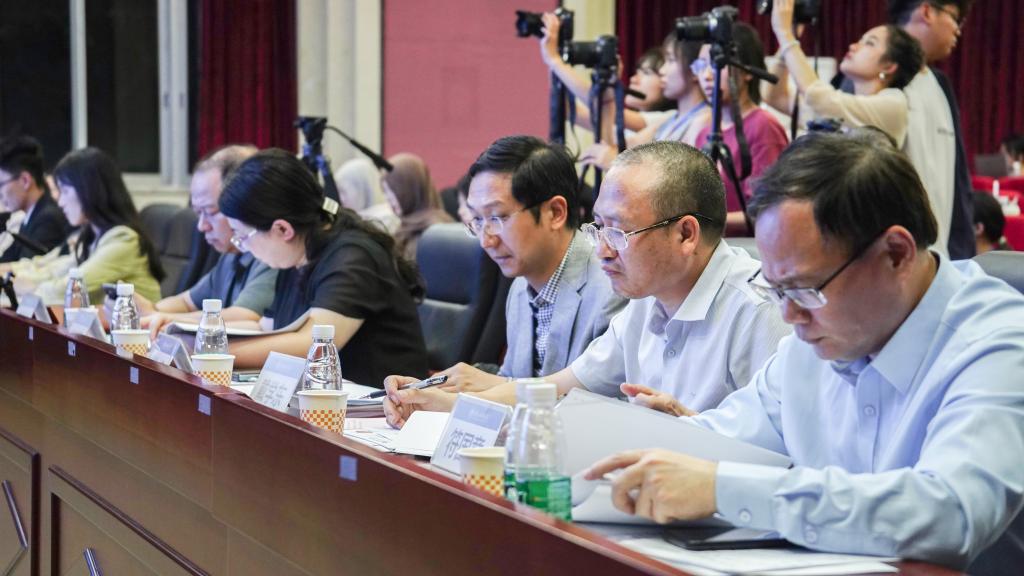 3.jpg 伟德bv国际体育