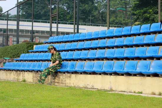 即使身体不适，依然心系训练营地