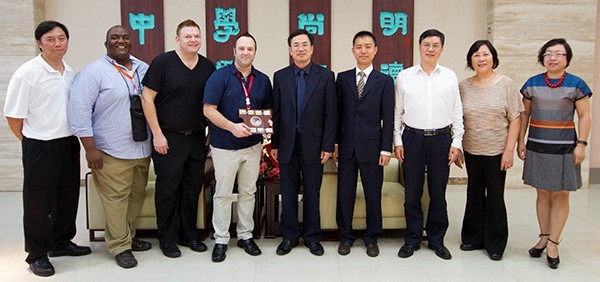 伟德bv国际体育