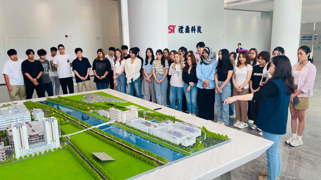 5b4d38de2b8e3b9109b638659b7a173.jpg 伟德bv国际体育