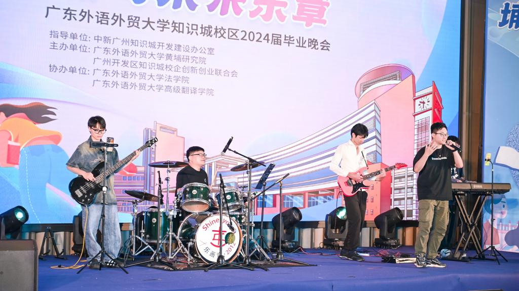 干杯1.jpeg 干杯1.jpeg