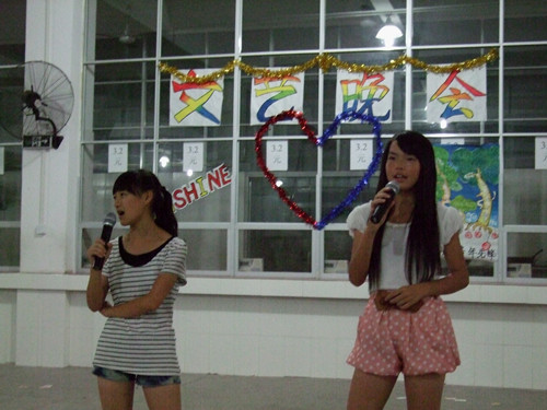 女生合唱《好心分手》